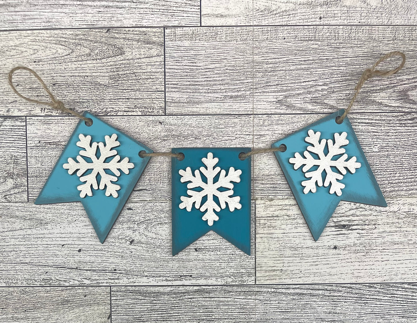 December Craft Kit - Winter Moose Themed - basket and water globe not included
