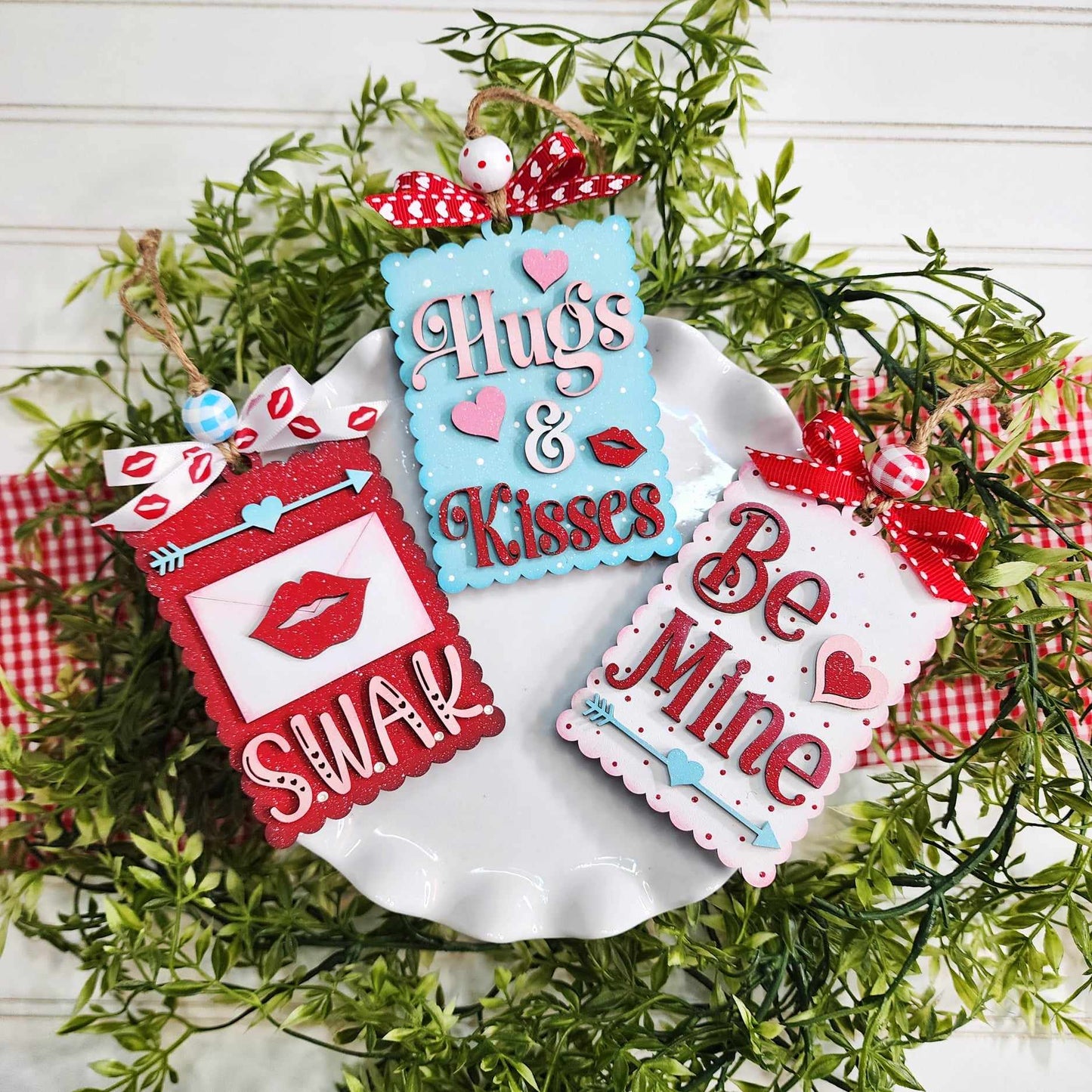 Valentines Gift Card Holders - set of 3 gift card holder cutouts, unpainted ready for you to finish