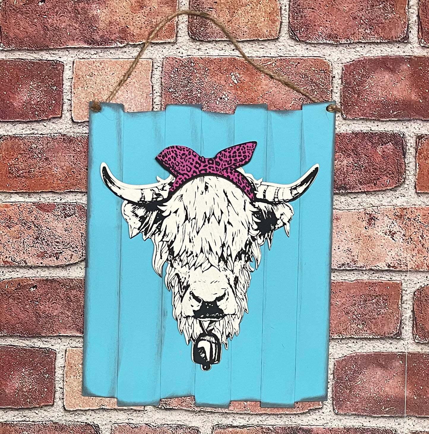 Highland Cow cutouts and scarf only, no sign, unpainted wooden cutouts, ready for you to paint