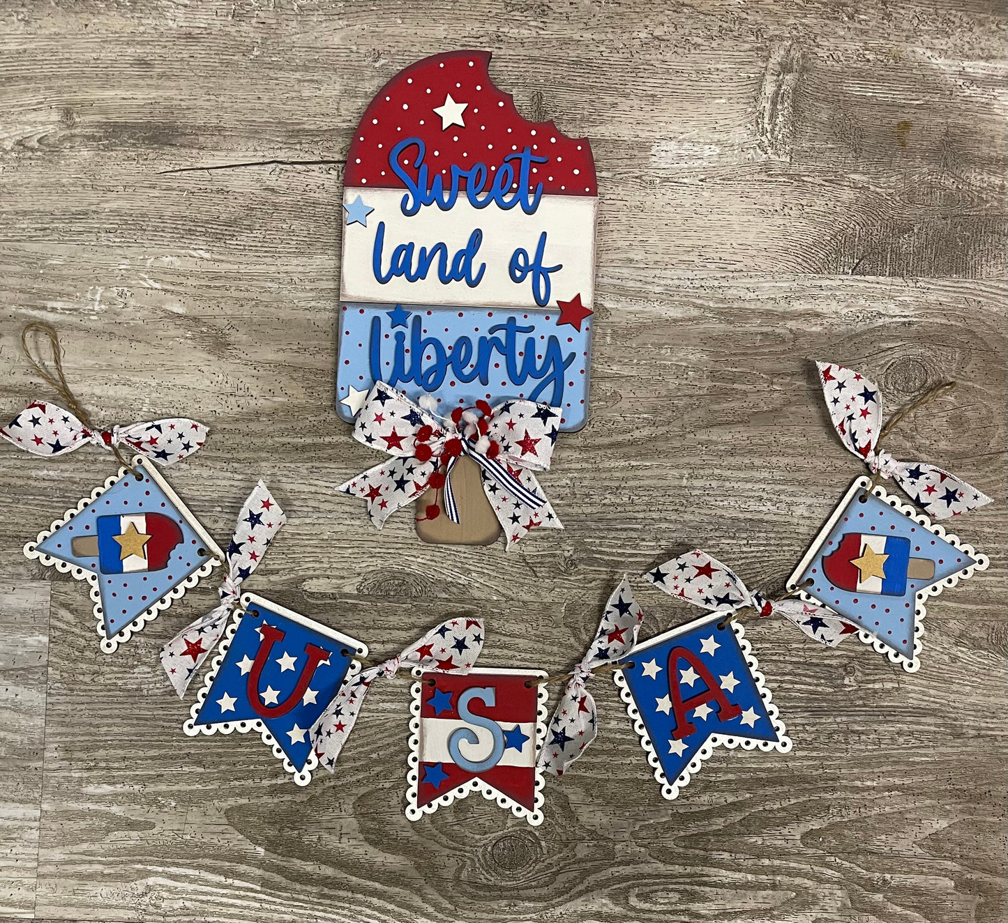 Patriotic Garland cutout with ribbon, unpainted wooden cutout - ready for you to paint