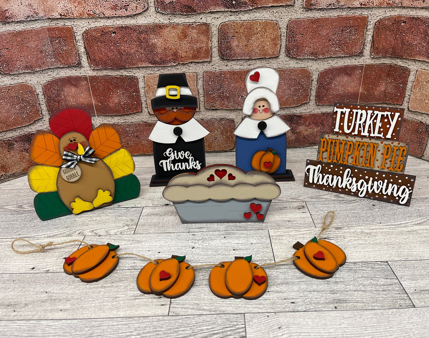 Thanksgiving Tiered Tray kit, unpainted wooden cutouts - Bee kit ready for you to paint, includes jute
