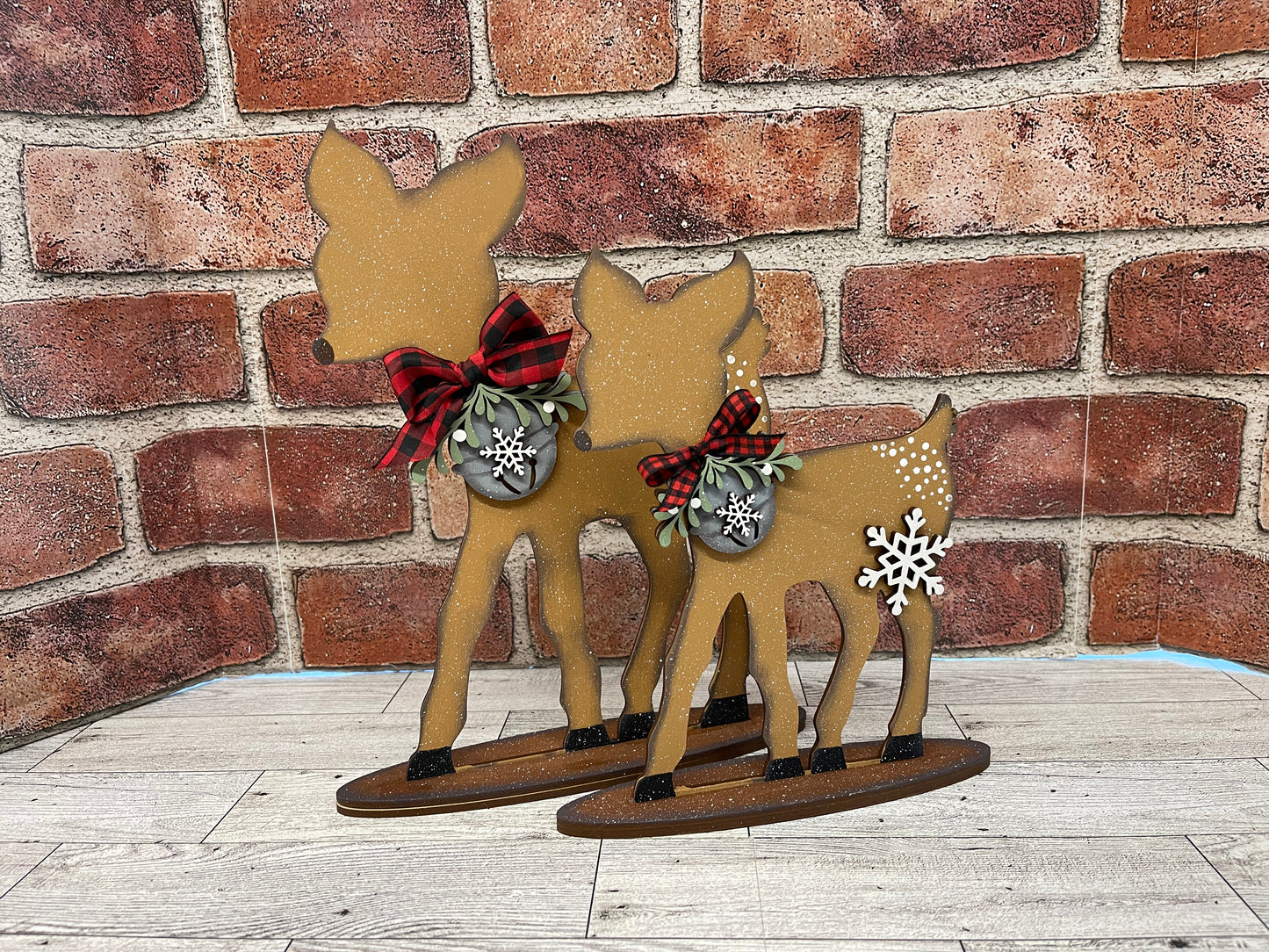 Mistletoe Deer - Set of 2 wood cutouts, unpainted ready for you to finish