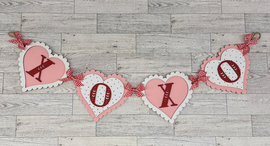 Painted XOXO Valentines Garland