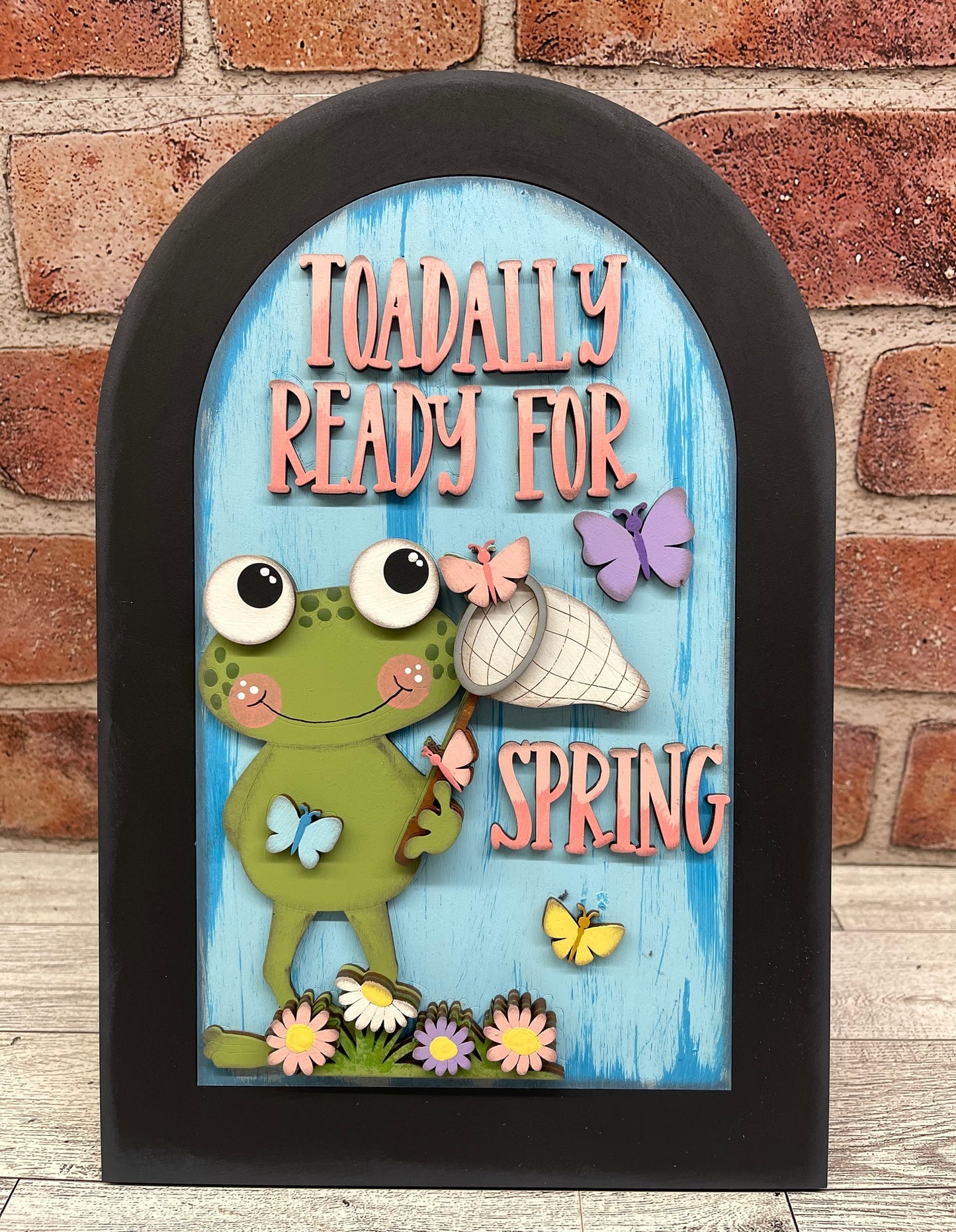 April Monthly Craft Kit - Spring Frog -themed - does not include frame or plain arch or HOME arch frame sold separately - unpainted ready for you to finish