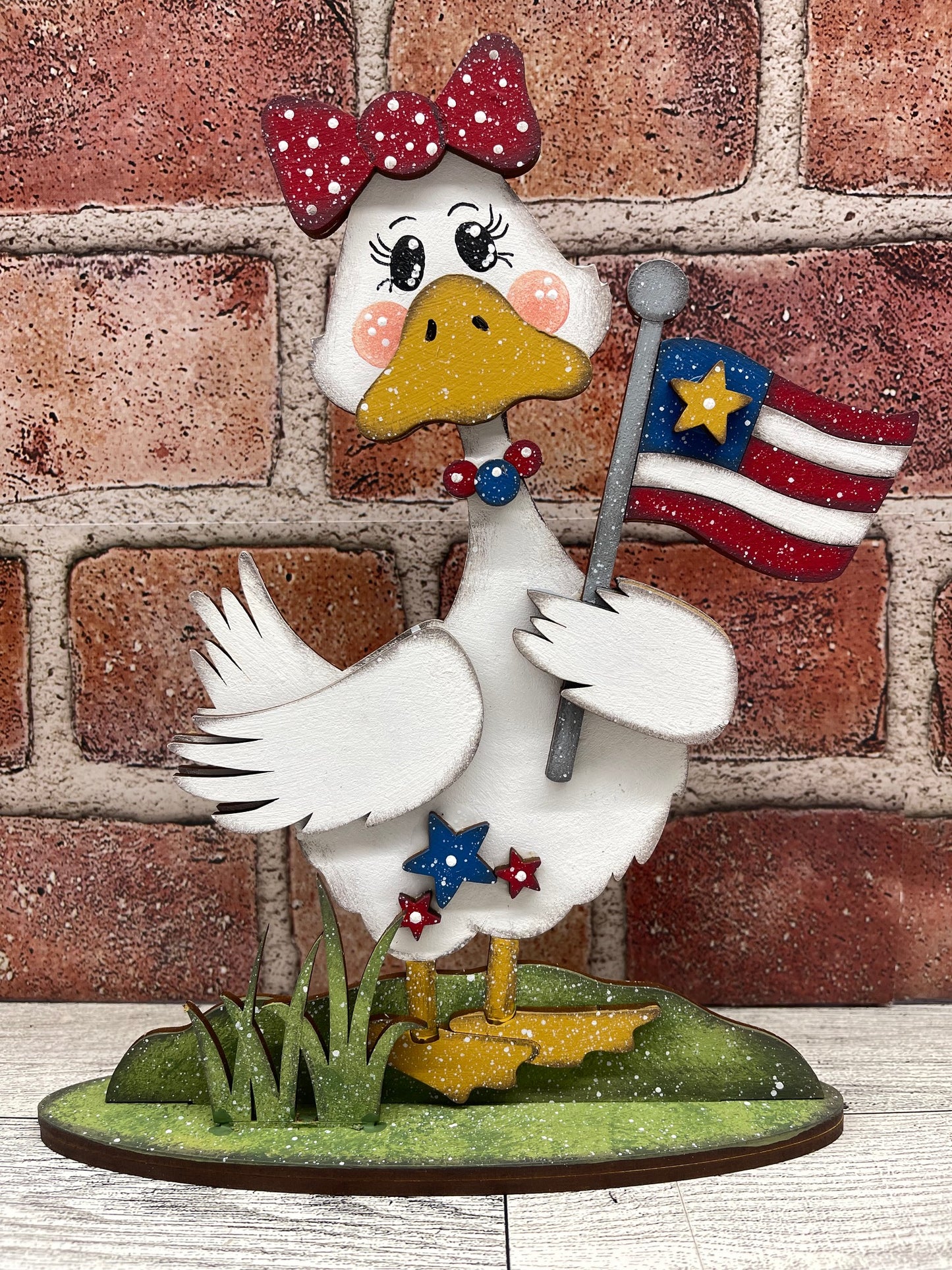 June Monthly Craft Kit -  Patriotic themed - does not include frame or plain arch or HOME arch frame sold separately - unpainted ready for you to finish