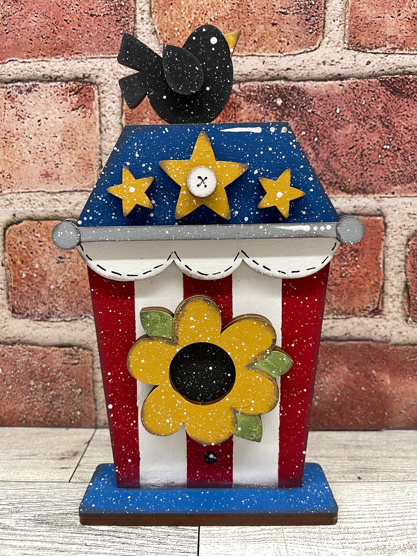 June Monthly Craft Kit -  Patriotic themed - does not include frame or plain arch or HOME arch frame sold separately - unpainted ready for you to finish