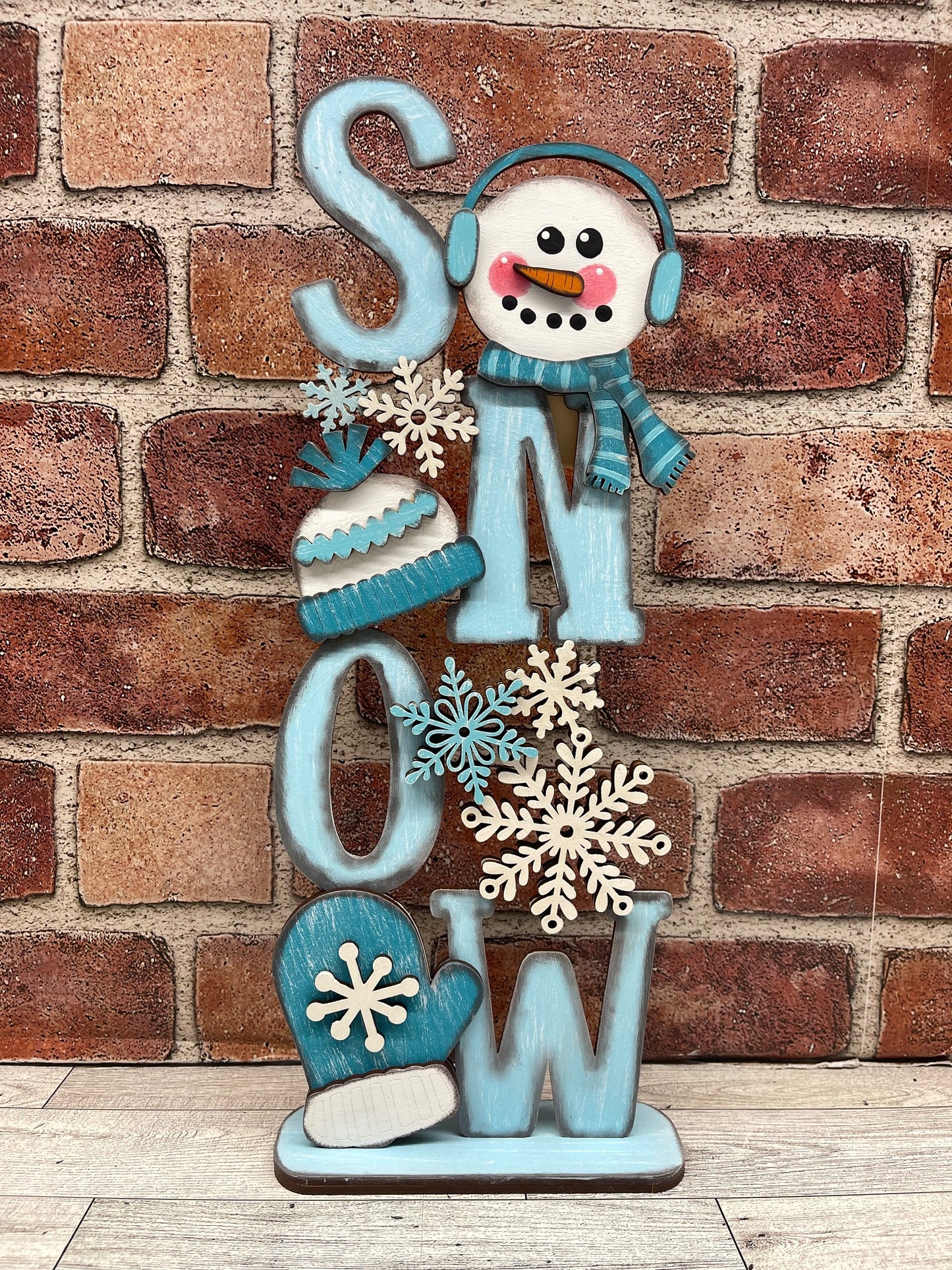 Painted - Large SNOW Word Stander