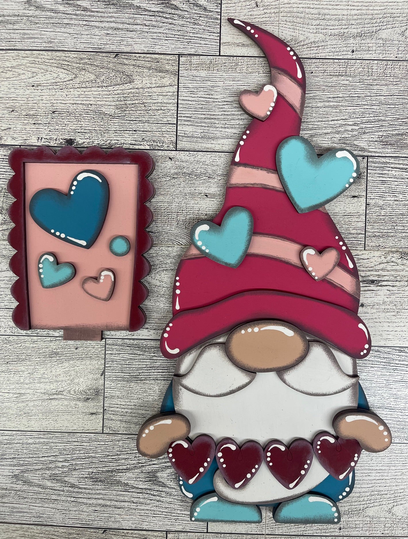 Painted Valentines Gnome & Door only that goes with the Birdhouse