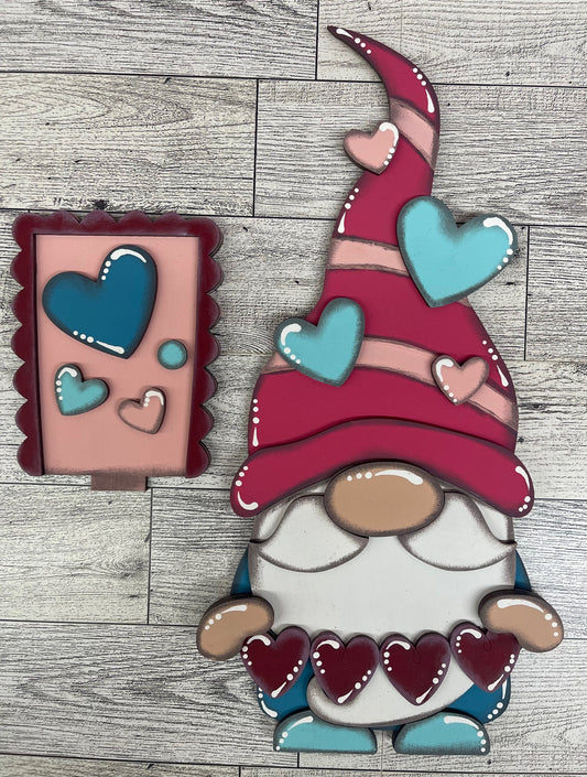Painted Valentines Gnome & Door only that goes with the Birdhouse