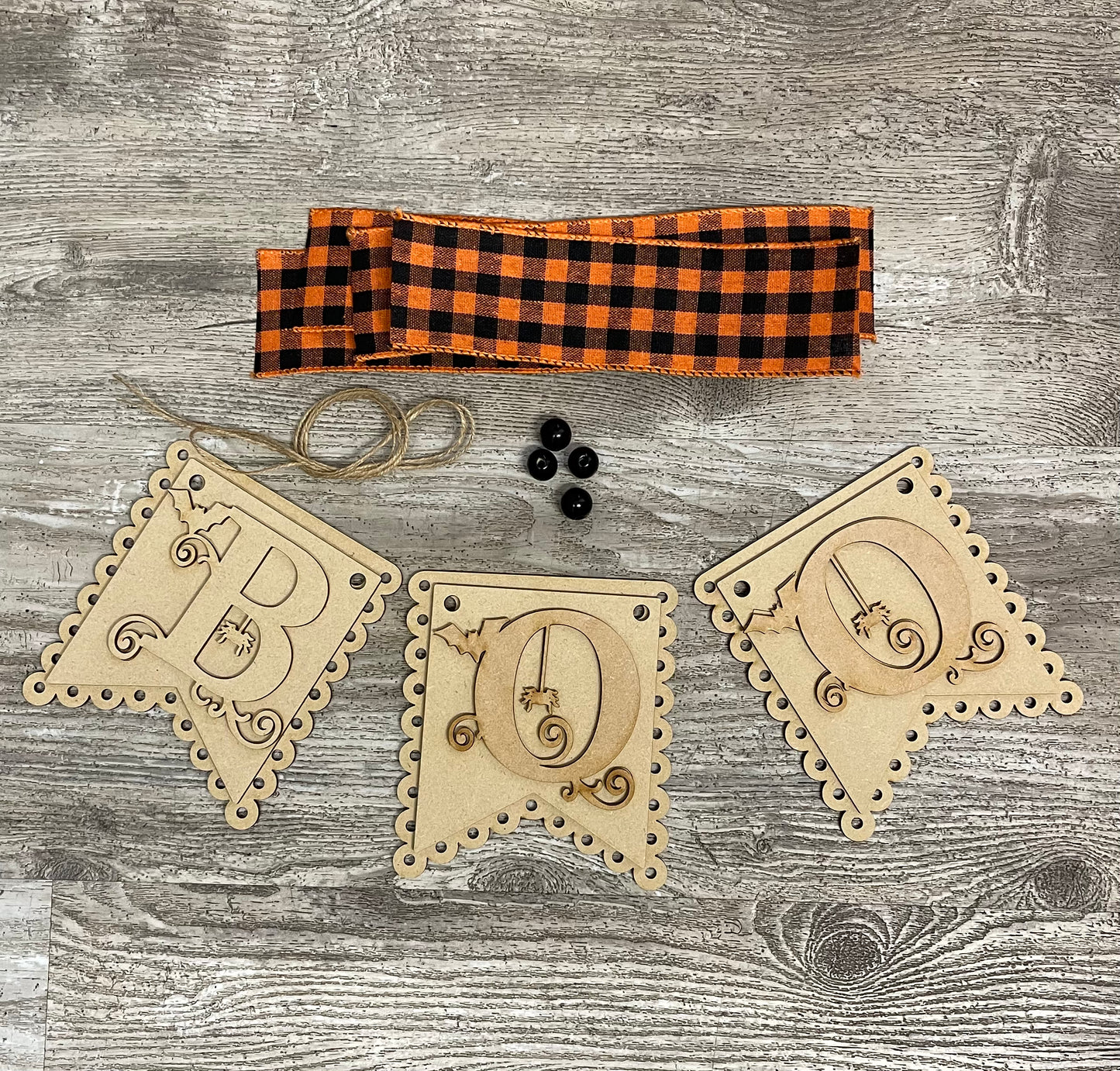 Boo Halloween Garland kit, unpainted wooden cutouts - Bee kit ready for you to paint, includes jute
