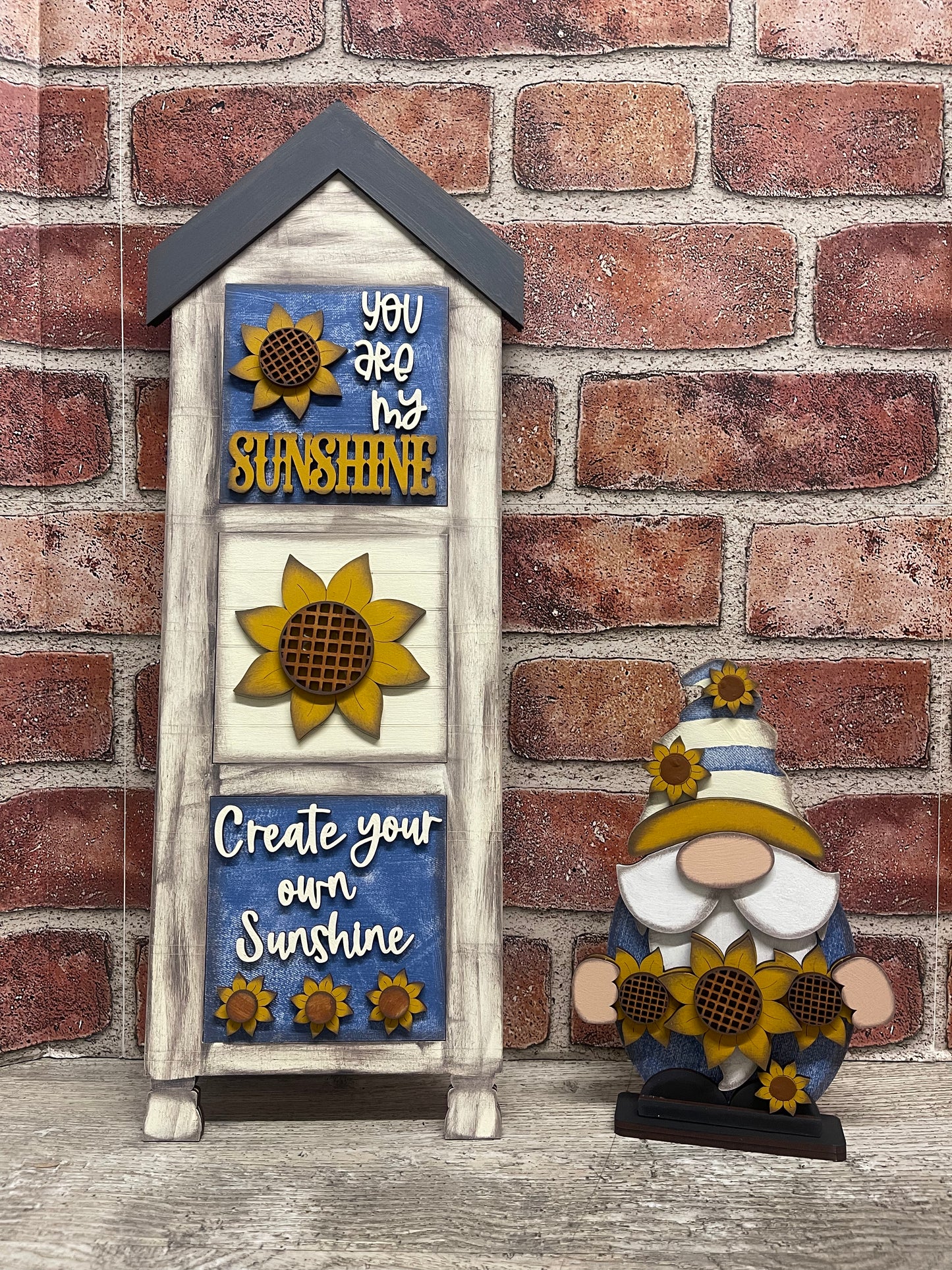 Sunflower Gnome cutout, unpainted wooden cutout - Qty 1, ready for you to paint