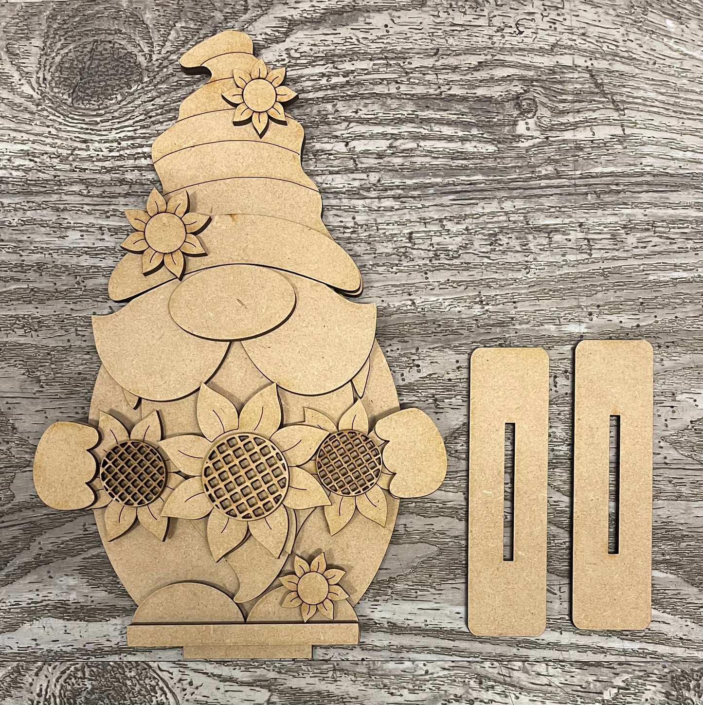 Sunflower Gnome cutout, unpainted wooden cutout - Qty 1, ready for you to paint