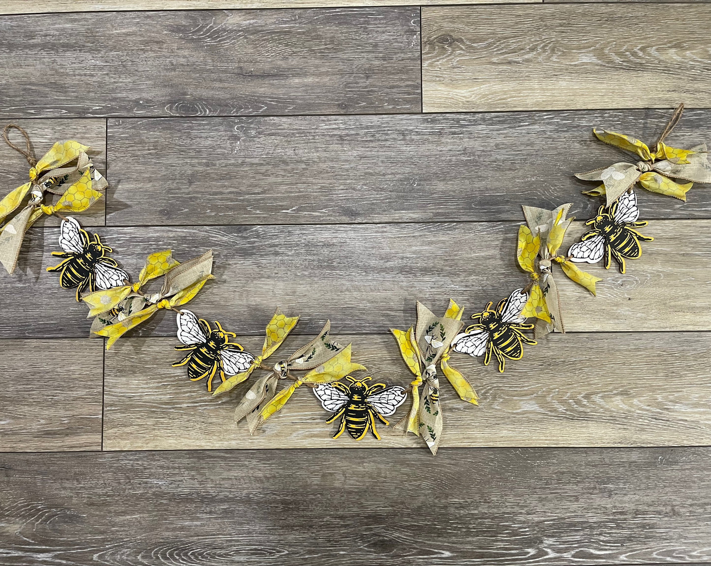 Honey Bee Farm Garland Wood kit, unpainted wooden cutouts - ready for you to paint, with or without ribbon