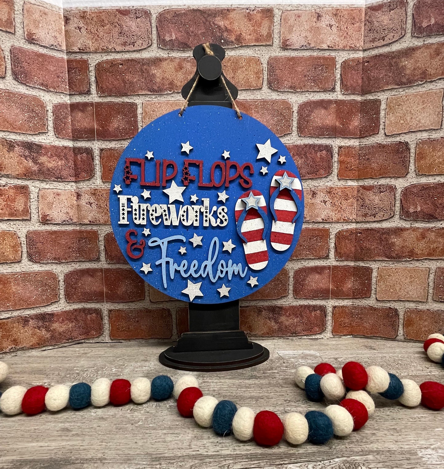 Flip Flops, Fireworks & Freedom sign kit, unpainted wooden cutouts - ready for you to paint, includes the circle