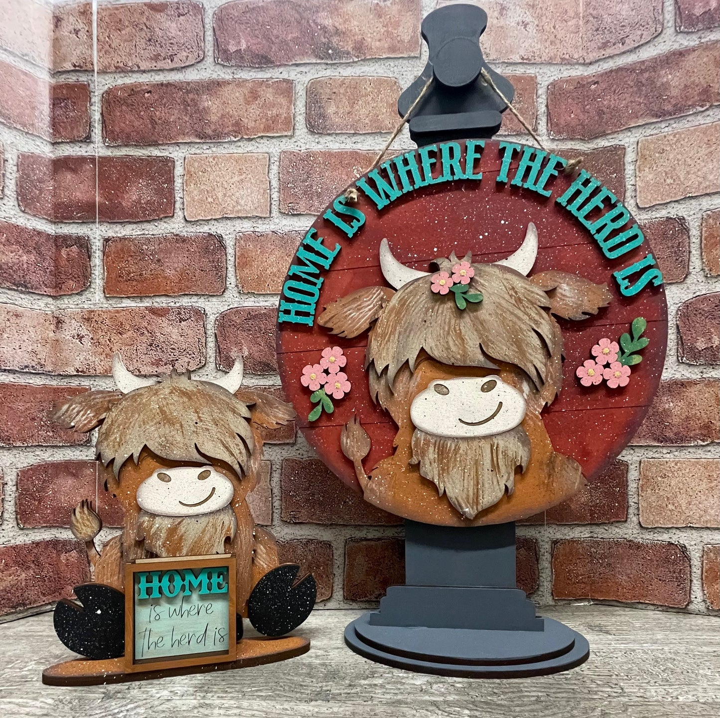 Highland Cow sitter with changeable sign cutouts, unpainted ready for you to finish